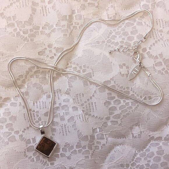 NWOT NY Women's Square Pendant Double Chain Silver Necklace - Picture 3 of 6